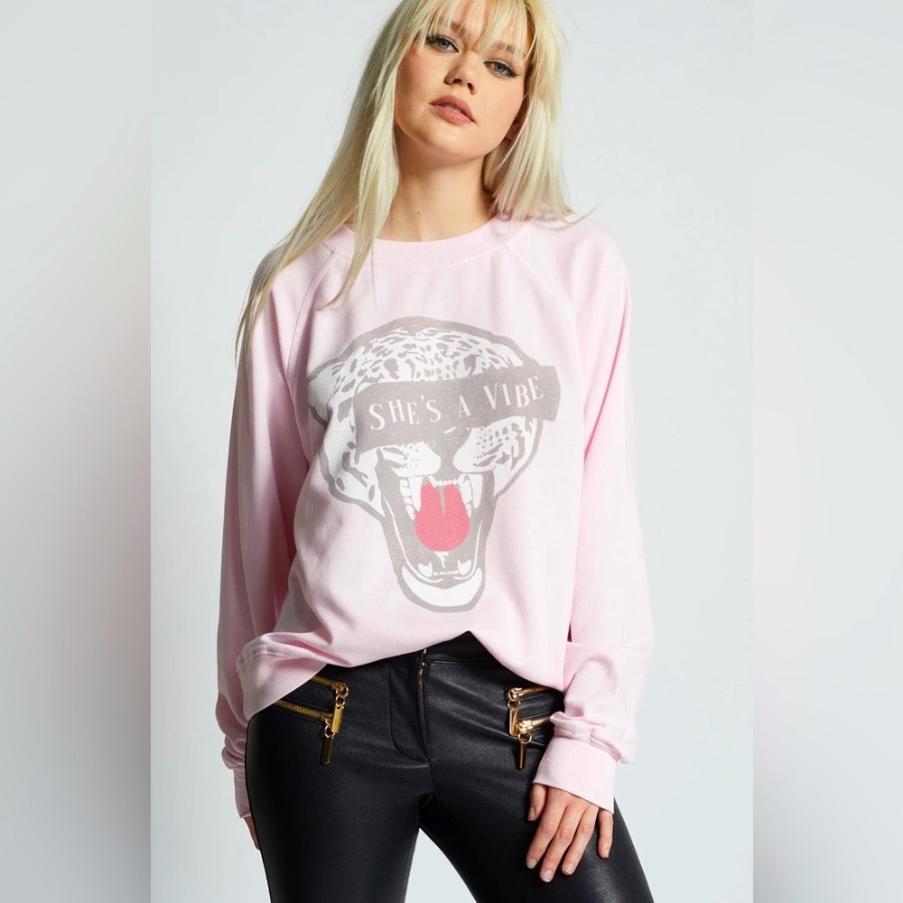“She’s a Vibe” RECYCLED KARMA Oversized Sweatshirt Pink - Picture 7 of 8